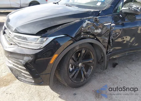 2023 Volkswagen Tiguan 2.0T Se R-Line Black from USA, damaged, VIN 3VVCB7AX0PM034332